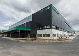 Skladovací hala PHOENIX lékárenský velkoobchod